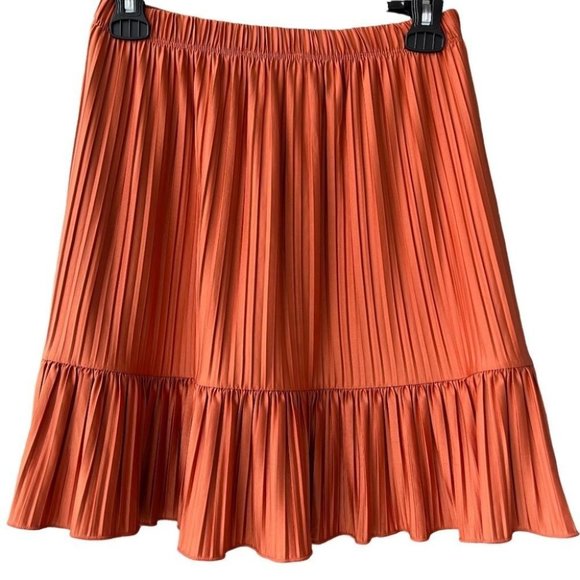 Zara pleated mini skirt with ruffle hem - Picture 2 of 7